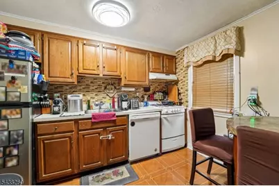 1705 Wood Ave #C1, Roselle, NJ 07203 - Photo 5