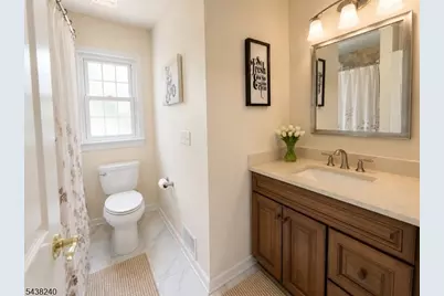 11 Coral Ct, Woodbridge Township, NJ 07067 - Photo 13