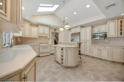 184 W Passaic Ave, Rutherford, NJ 07070 - Photo 7