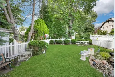 184 W Passaic Ave, Rutherford, NJ 07070 - Photo 27