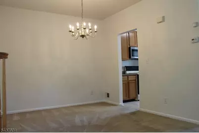 19 Cummington Ln, Raritan Township, NJ 08822 - Photo 7