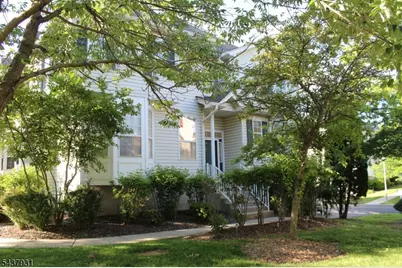 19 Cummington Ln, Raritan Township, NJ 08822 - Photo 1