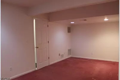 19 Cummington Ln, Raritan Township, NJ 08822 - Photo 17