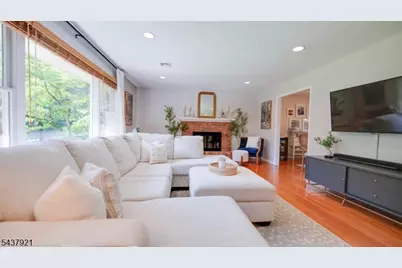 130 Cherryville Hollow Rd, Raritan Township, NJ 08822 - Photo 9