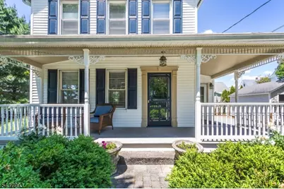 2 Overlook Ave, Peapack Gladstone Boro, NJ 07934 - Photo 3