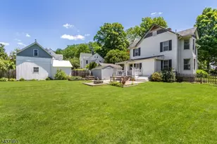 2 Overlook Ave, Peapack Gladstone Boro, NJ 07934 - Photo 35