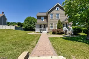 138 Hamburg Turnpike, Bloomingdale, NJ 07403 - Photo 3
