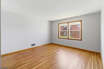 1109 Essex Ave, Linden, NJ 07036 - Photo 9