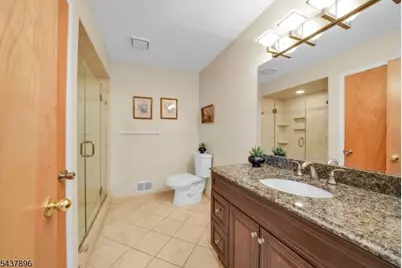 72 Agawam Dr, Wayne, NJ 07470 - Photo 25