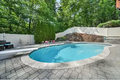 72 Agawam Dr, Wayne, NJ 07470 - Photo 35