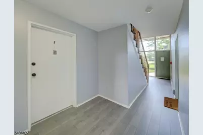 798 Eves Dr #3F, Hillsborough Township, NJ 08844 - Photo 3