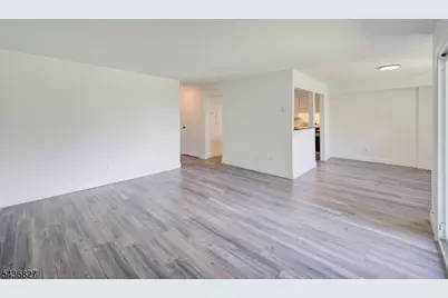 798 Eves Dr #3F, Hillsborough Township, NJ 08844 - Photo 5