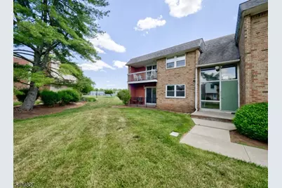 798 Eves Dr #3F, Hillsborough Township, NJ 08844 - Photo 1