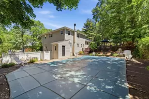 12 Wildwood Dr, North Caldwell, NJ 07006 - Photo 39