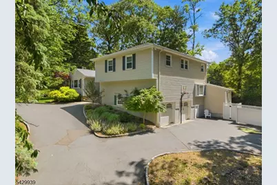 12 Wildwood Dr, North Caldwell, NJ 07006 - Photo 3
