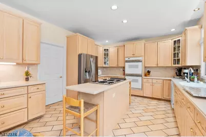 38 Canterbury Rd, Denville Twp., NJ 07834 - Photo 15