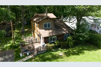209 Fairview Ave, Hampton Township, NJ 07860 - Photo 25