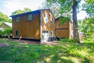 209 Fairview Ave, Hampton Township, NJ 07860 - Photo 3
