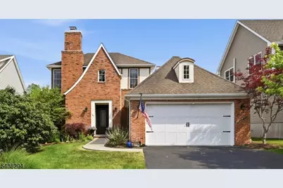 14 Bluffs Ct, Hamburg, NJ 07419 - Photo 1