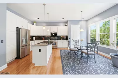 14 Bluffs Ct, Hamburg, NJ 07419 - Photo 17