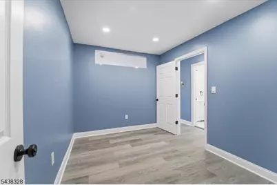 816-826 W Grand St #3B, Elizabeth, NJ 07202 - Photo 15