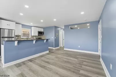 816-826 W Grand St #3B, Elizabeth, NJ 07202 - Photo 9