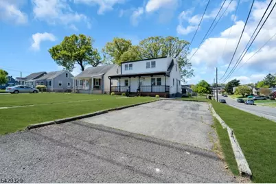 414 S Pine Ave, Sayreville, NJ 08879 - Photo 5