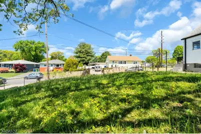 414 S Pine Ave, Sayreville, NJ 08879 - Photo 35