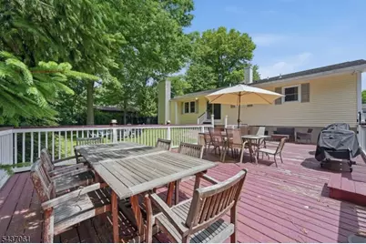 16 Windsor Dr, Jefferson Township, NJ 07438 - Photo 39