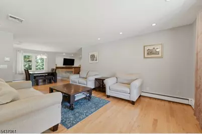 16 Windsor Dr, Jefferson Township, NJ 07438 - Photo 7