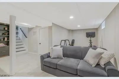 29 Bradford St, New Providence, NJ 07974 - Photo 25