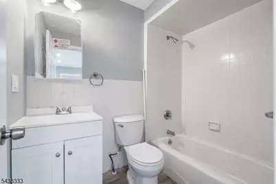 84 Heckel St, Belleville, NJ 07109 - Photo 3