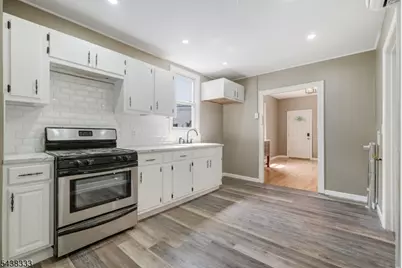 84 Heckel St, Belleville, NJ 07109 - Photo 11