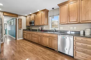10 Overhill Dr, Madison, NJ 07940 - Photo 11