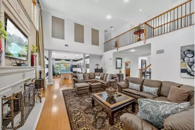 276 Northview Ter, Springfield, NJ 07081 - Photo 5