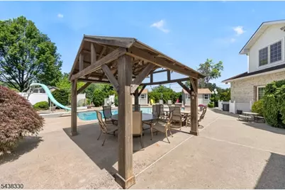 276 Northview Ter, Springfield, NJ 07081 - Photo 33
