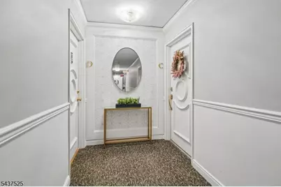 11 Euclid Ave #6C, Summit, NJ 07901 - Photo 5