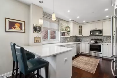 11 Euclid Ave #6C, Summit, NJ 07901 - Photo 15