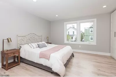 27 Mission St #2, Montclair, NJ 07042 - Photo 9