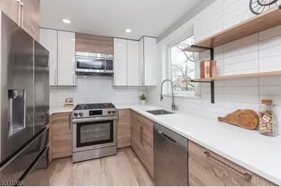 27 Mission St #2, Montclair, NJ 07042 - Photo 5
