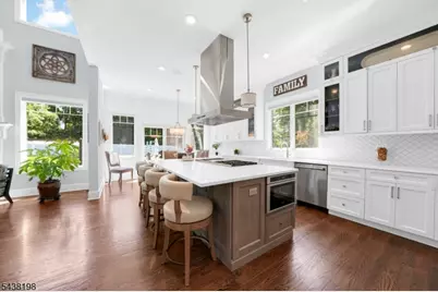 16 Schneider Ln, Montville Township, NJ 07045 - Photo 11