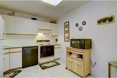 152 Bonney Ct, Bridgewater, NJ 08807 - Photo 11