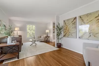 22 Ridge Dr W., Berkeley Heights Township, NJ 07922 - Photo 3