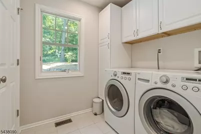 22 Ridge Dr W., Berkeley Heights Township, NJ 07922 - Photo 31