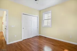 118 Lehigh Ave Apt, Newark, NJ 07112 - Photo 17
