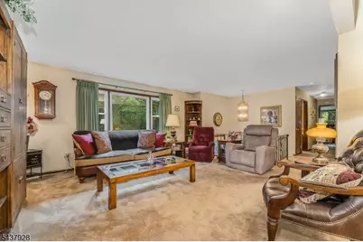 5 Hibbler Rd, Clinton Township, NJ 08833 - Photo 3