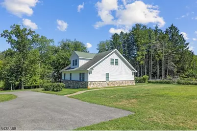 2 Spring Brook Ln, Lebanon Township, NJ 08826 - Photo 15