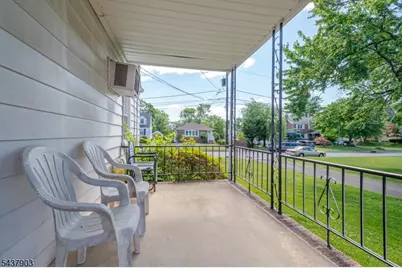 137 Valpeck Ave, Raritan, NJ 08869 - Photo 3