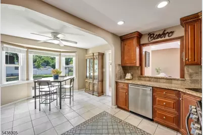 109 Greenwood Avenue, Pequannock Township, NJ 07440 - Photo 11