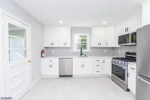 14 Hemlock Rd, Rockaway, NJ 07866 - Photo 3